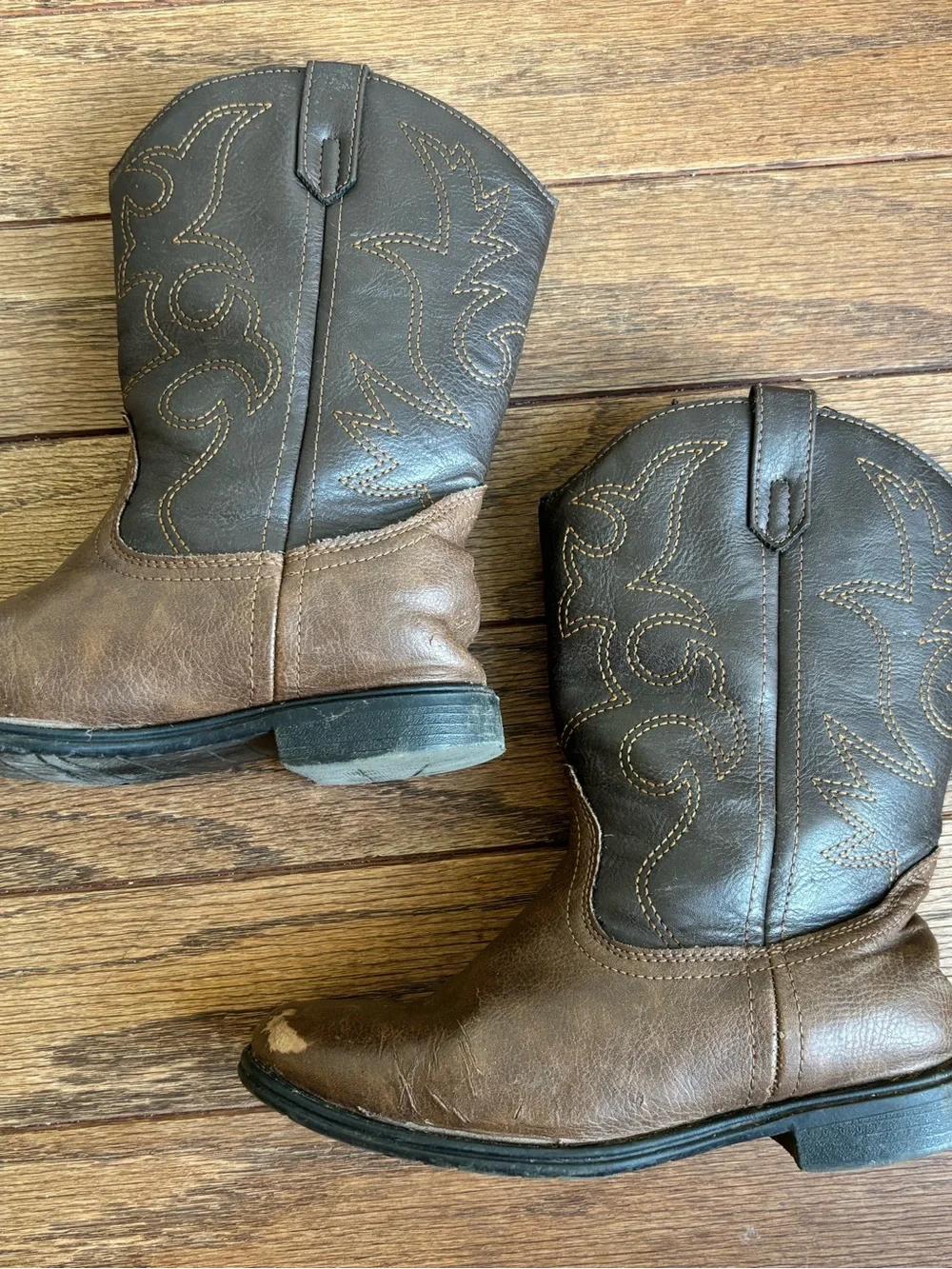 Kids Jared brown cowboy boots size 1